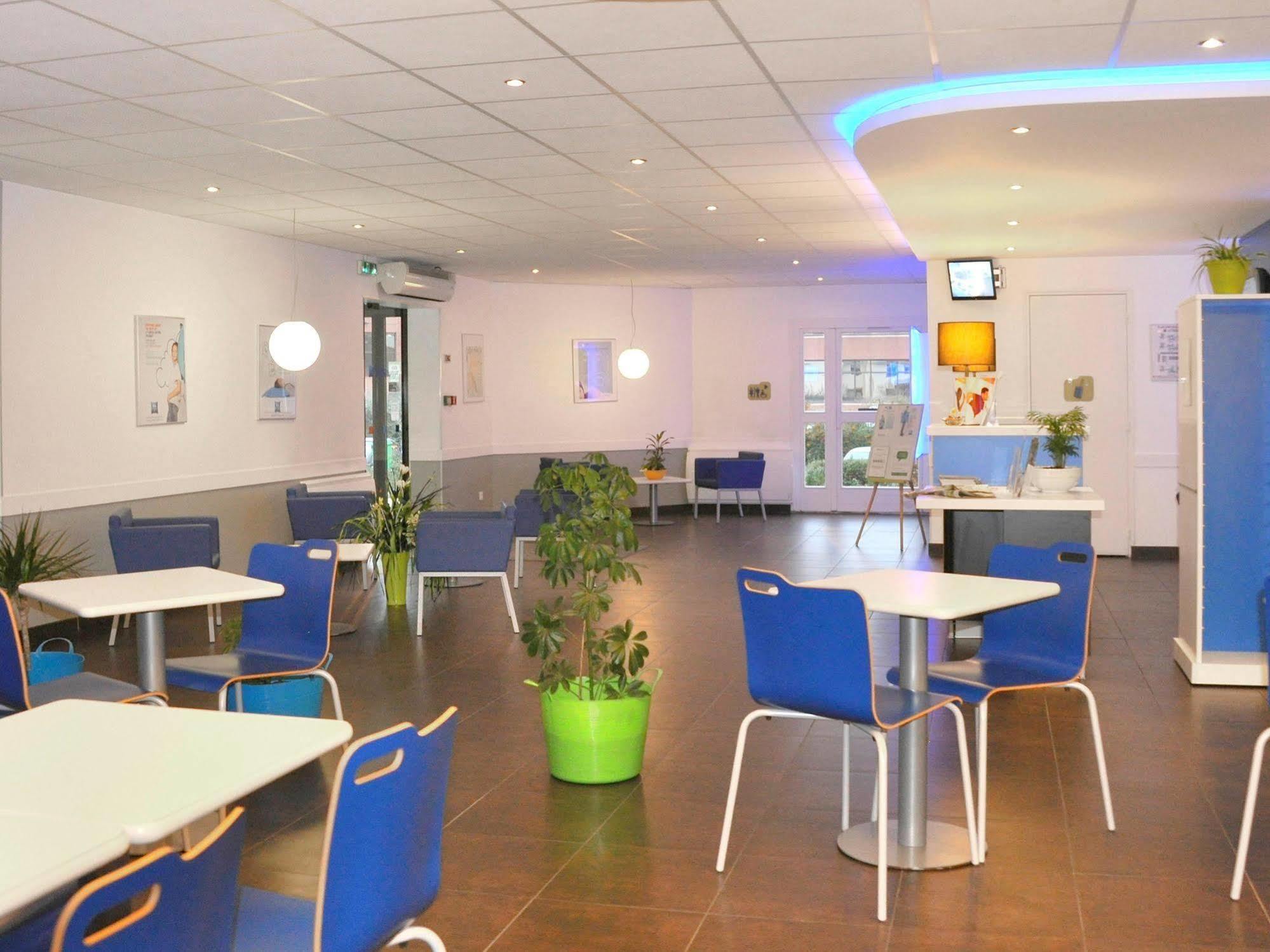 Ibis Budget Marne La Vallee Сен-Тибо-де-Винь Экстерьер фото