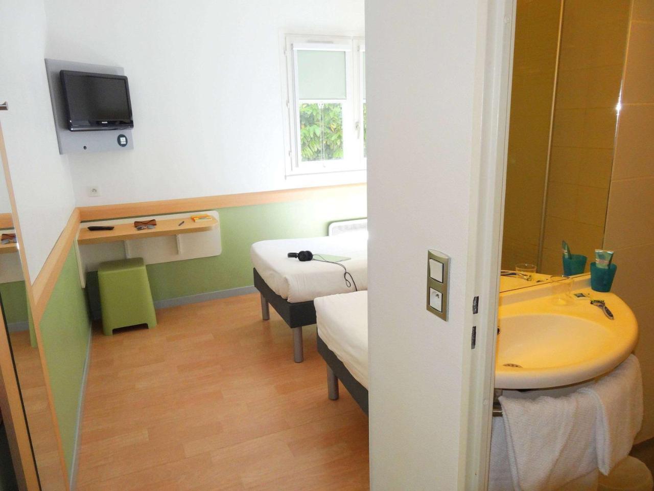 Ibis Budget Marne La Vallee Сен-Тибо-де-Винь Экстерьер фото