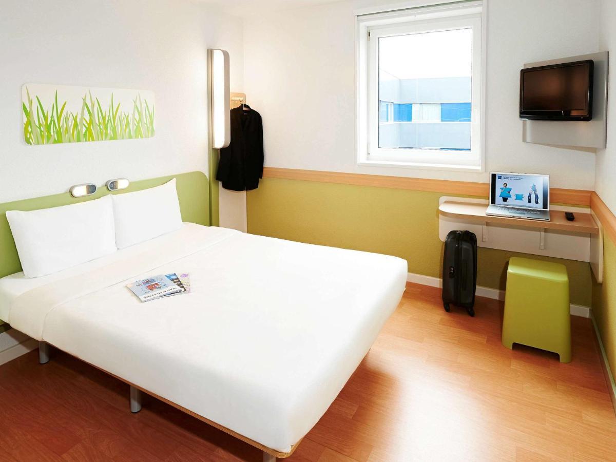 Ibis Budget Marne La Vallee Сен-Тибо-де-Винь Экстерьер фото